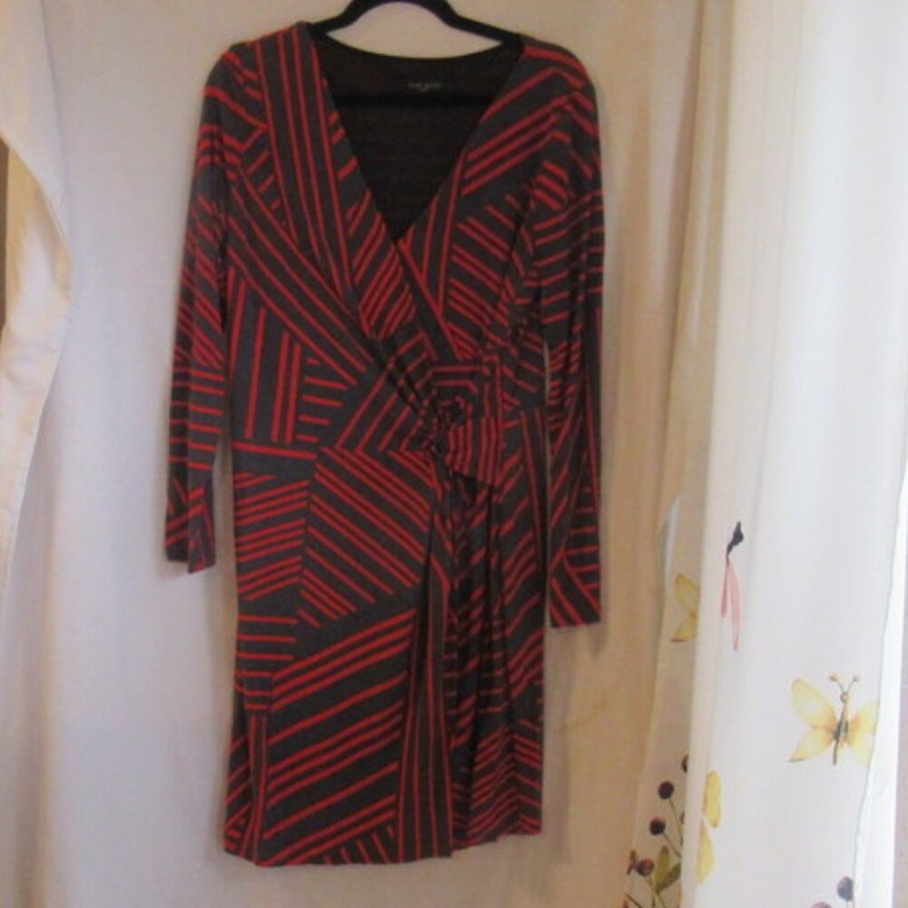 Nine West Faux Wrap Dress, Black and Red Zig Zag Print, Size 16, E231